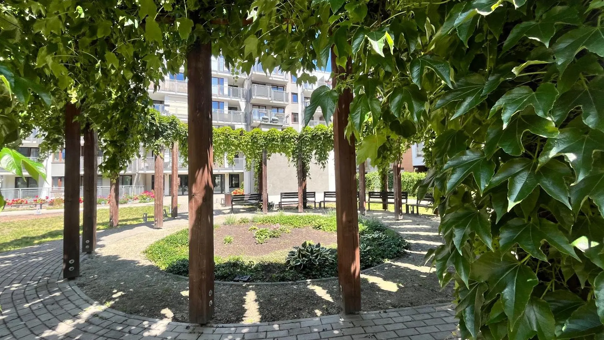 Elegance Centrum Apartment Air Conditioner & Garage For Free Wroclaw Poland